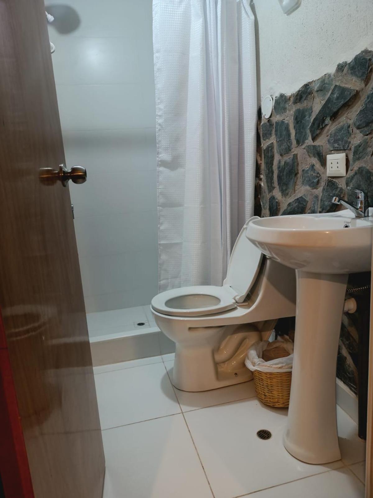Intikilla Hostal Ollantaytambo Zewnętrze zdjęcie